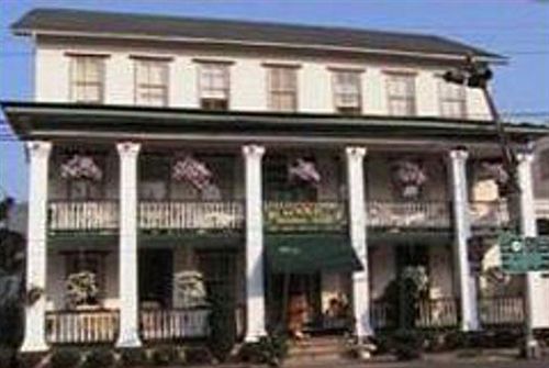 The National Hotel Frenchtown エクステリア 写真